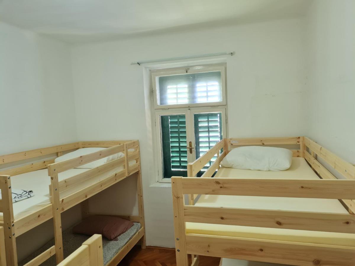 Hostel The King Σπλιτ Εξωτερικό φωτογραφία